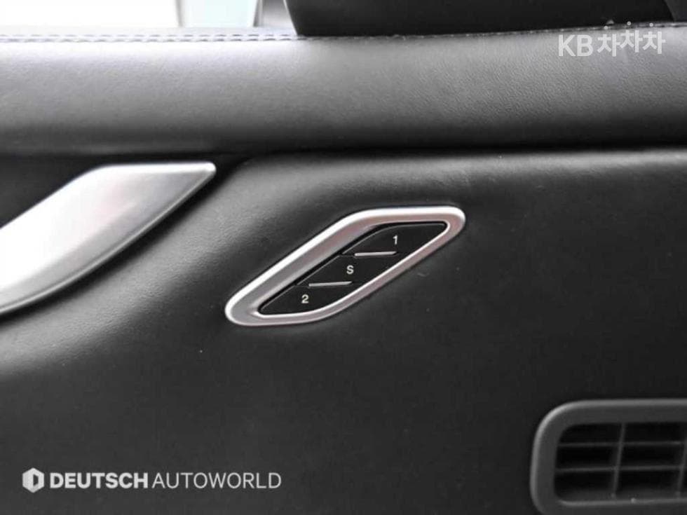 마세라티 기블리3.0 S Q4 3-토 поколение - 18