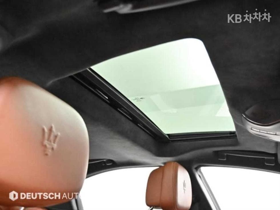 마세라티 기블리3.0 S Q4 3-토 поколение - 19