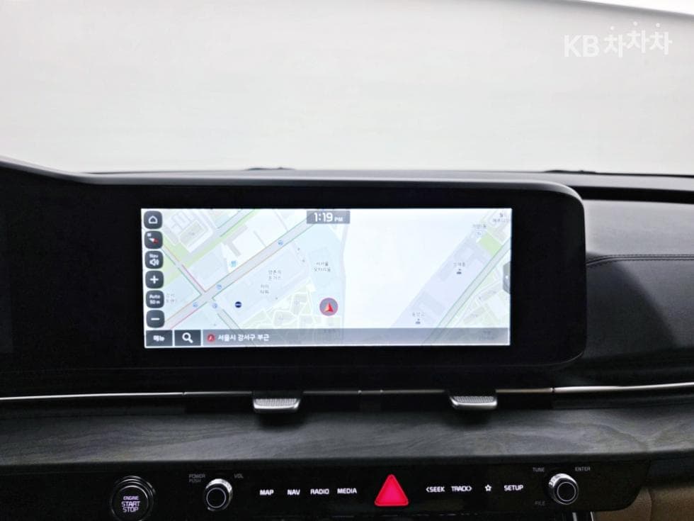 Kia Carnival 4th generationG3.5 GDI 9-seater Signature - 12