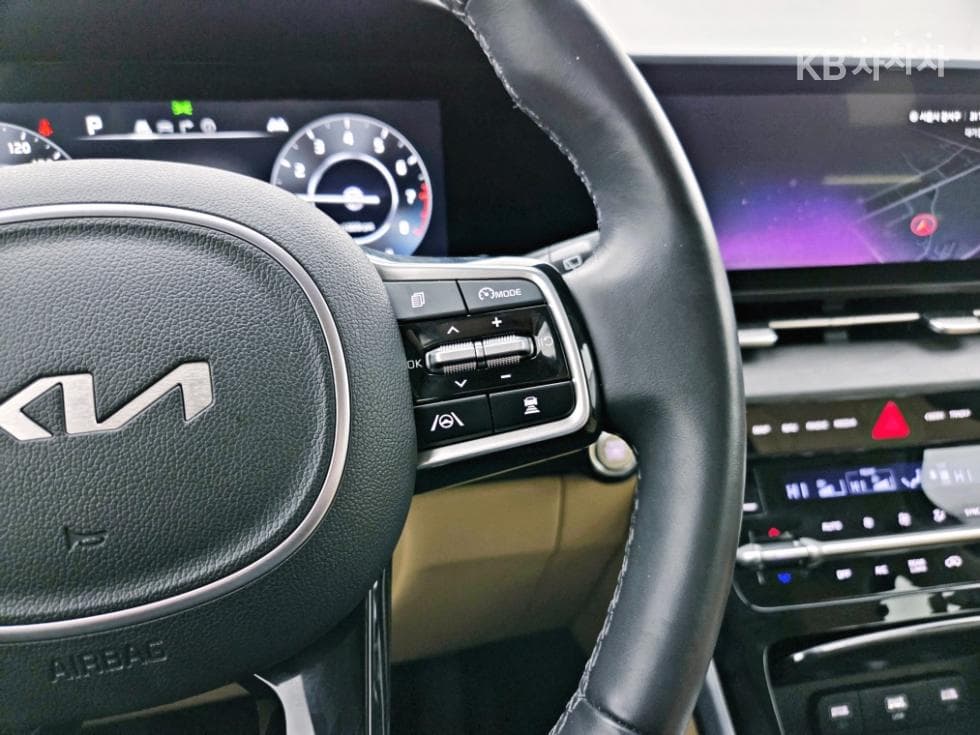 Kia Carnival 4th generationG3.5 GDI 9-seater Signature - 16