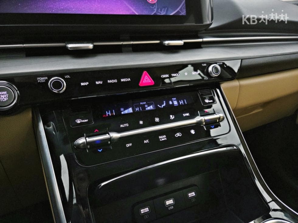 Kia Carnival 4th generationG3.5 GDI 9-seater Signature - 18