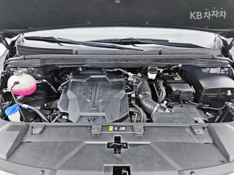 Kia Carnival 4th generationG3.5 GDI 9-seater Signature - 30