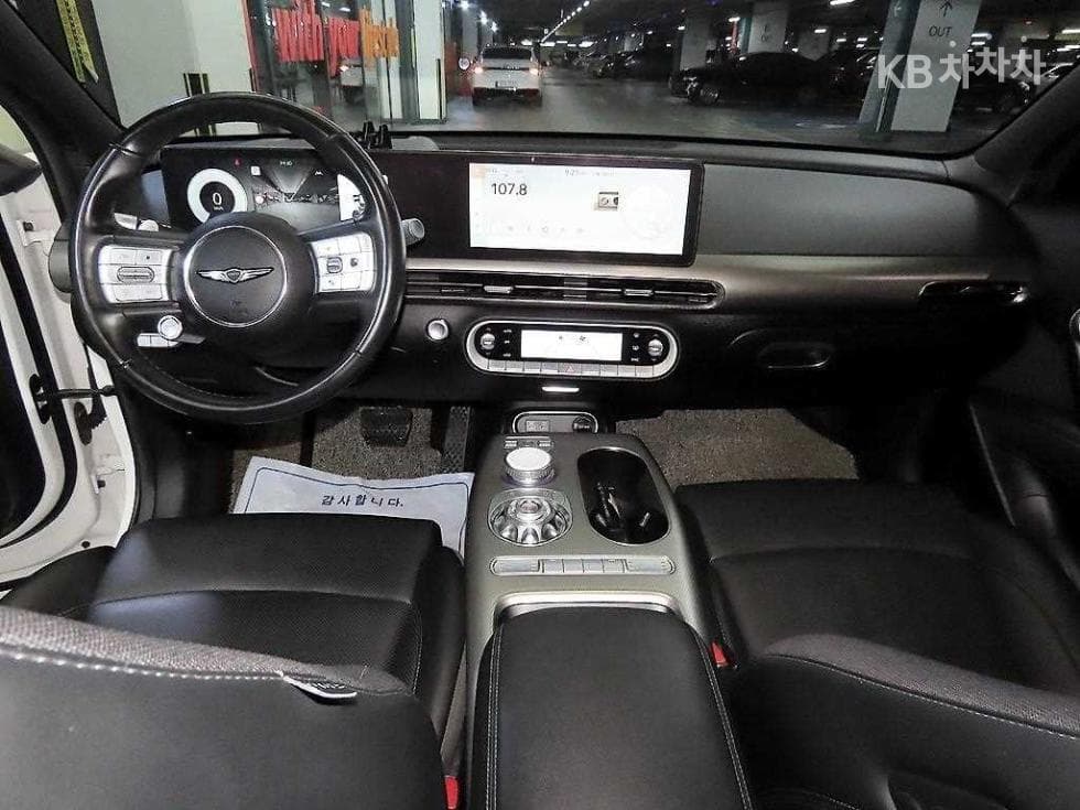 Genesis GV60Standard AWD Standard - 10