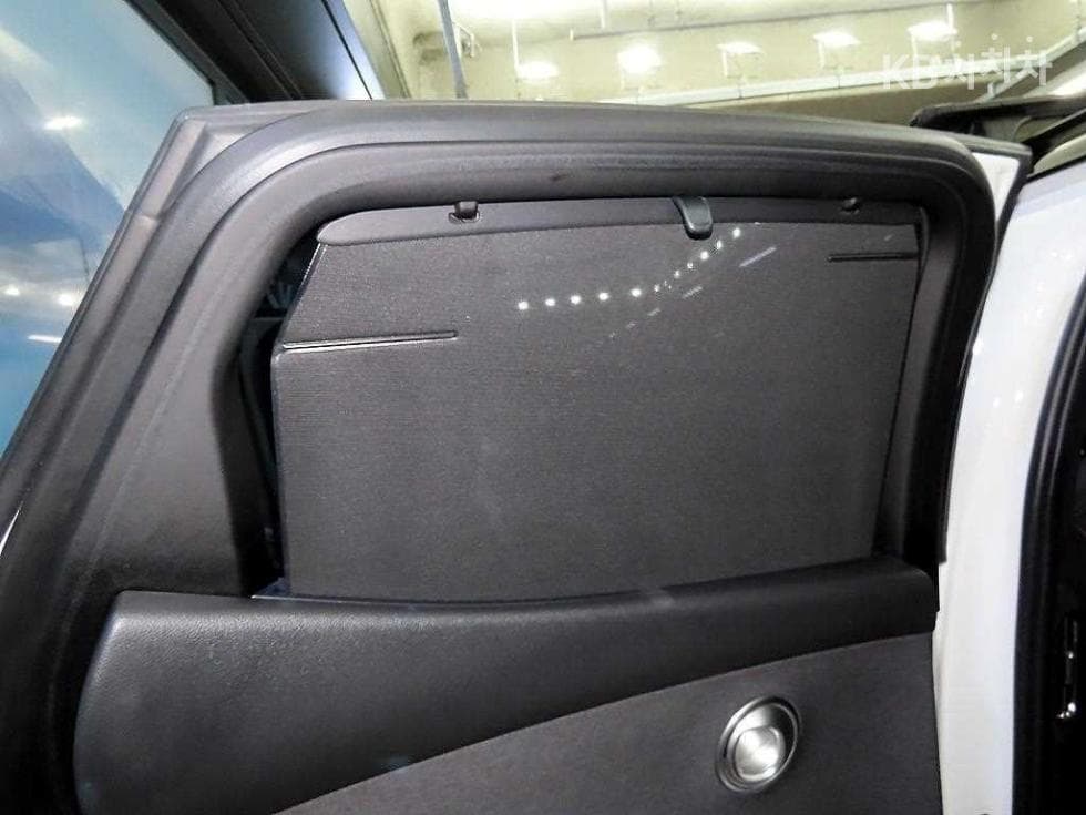 Genesis GV60Standard AWD Standard - 13