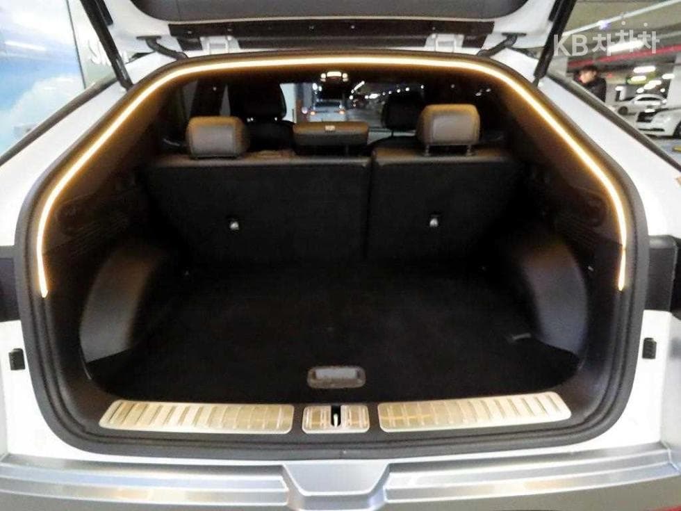 Genesis GV60Standard AWD Standard - 16