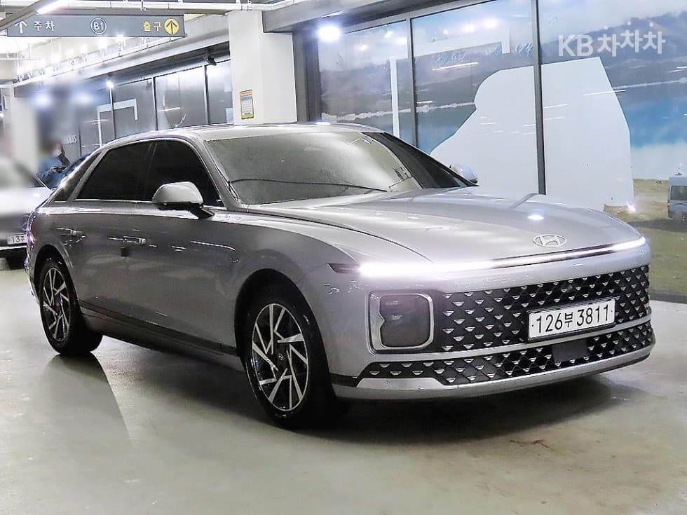 Hyundai The All New Grandeur (Azera) Hybrid 1.6 Turbo Gasoline Exclusive - Image 1