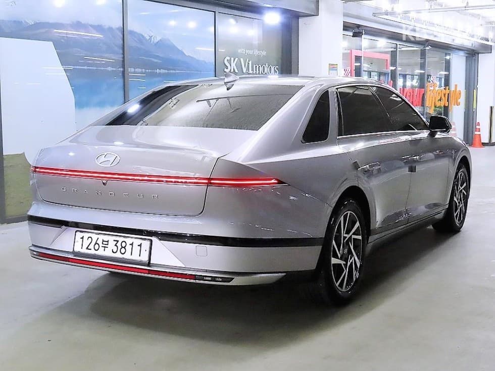 Hyundai The All New Grandeur (Azera) Hybrid1.6 Turbo Gasoline Exclusive - 4