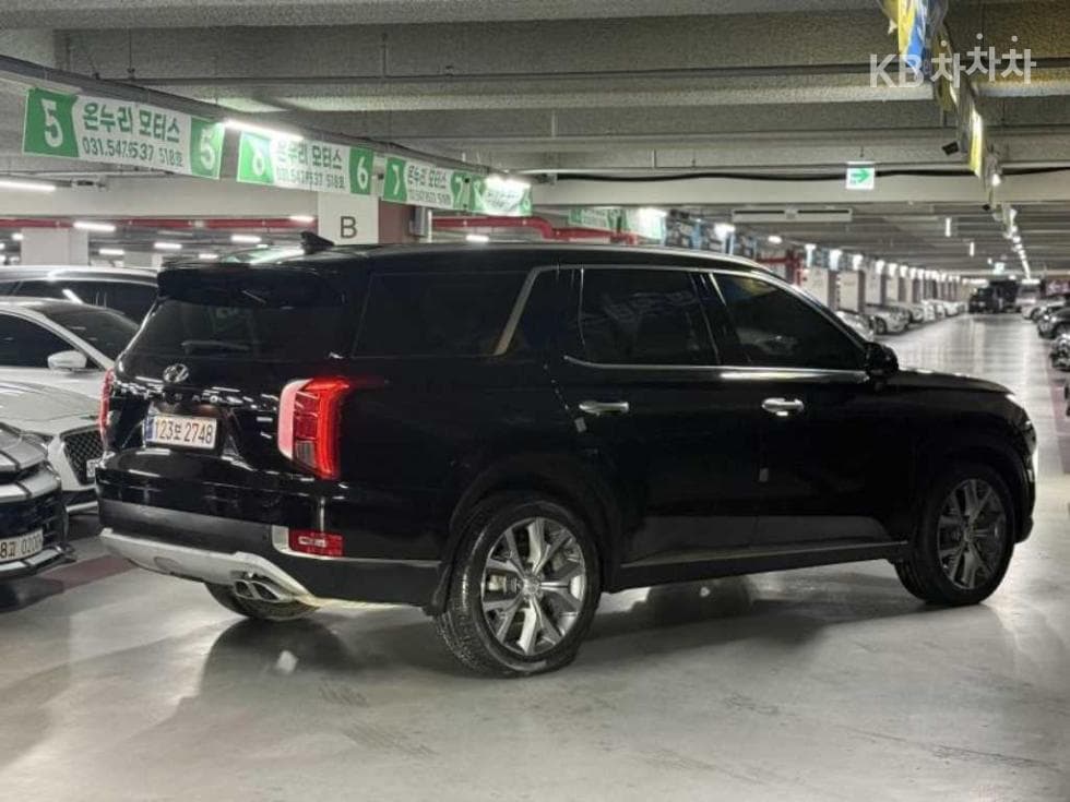 Хюндай Palisade2.2 Дизел 7-местен (Лимузин) AWD Престиж - 2