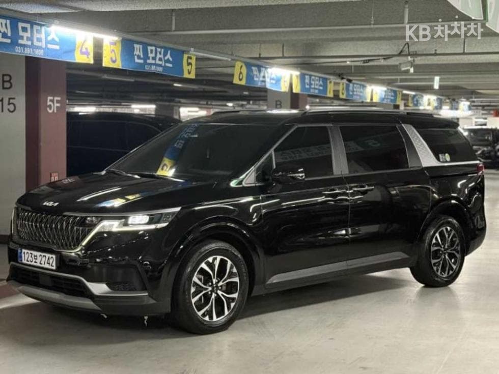 Киа Канивал 4-то поколение D2.2 9-местен Престиж - Image 1