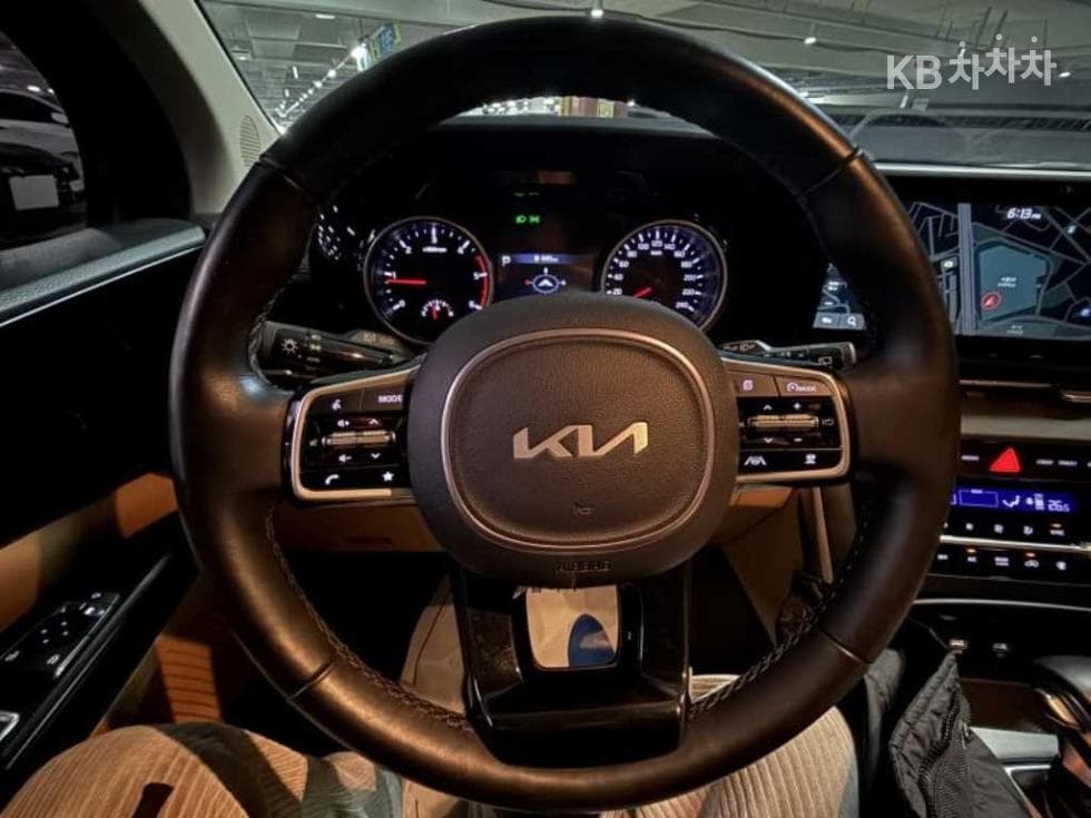 Киа Канивал 4-то поколениеD2.2 9-местен Престиж - 15