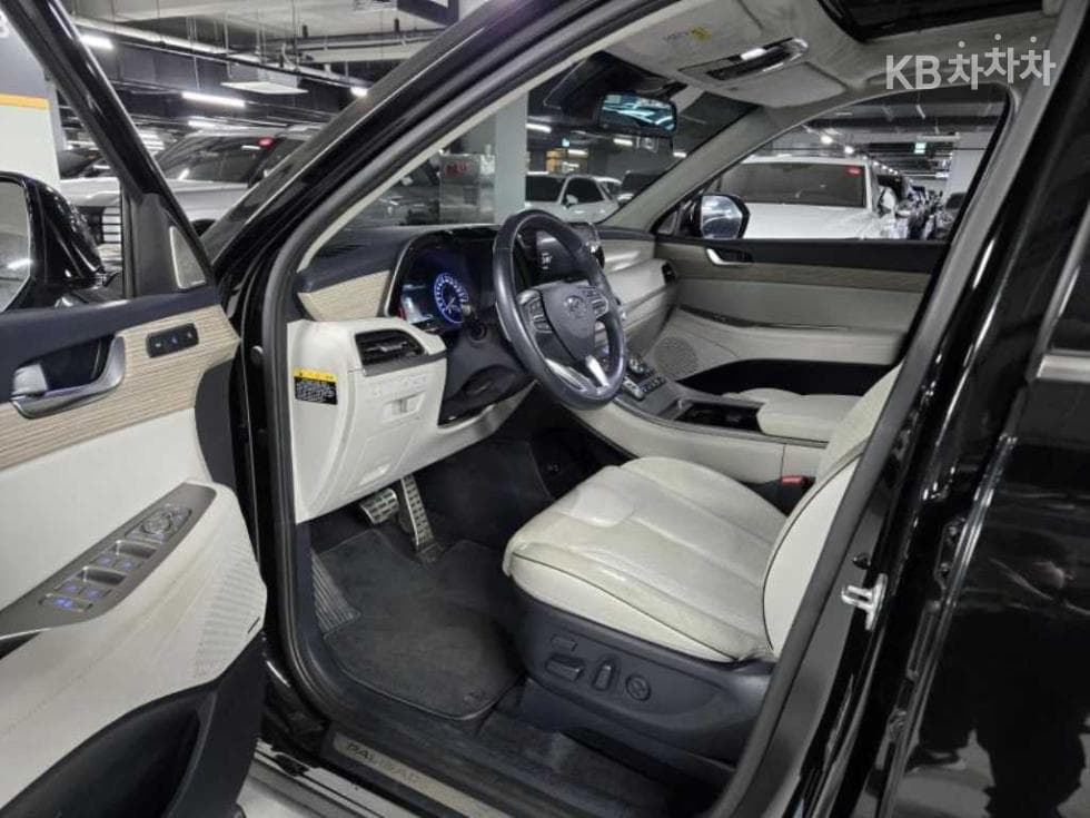 Hyundai Palisade3.8 Gasoline 7-seater (Limousine) AWD Prestige - 9
