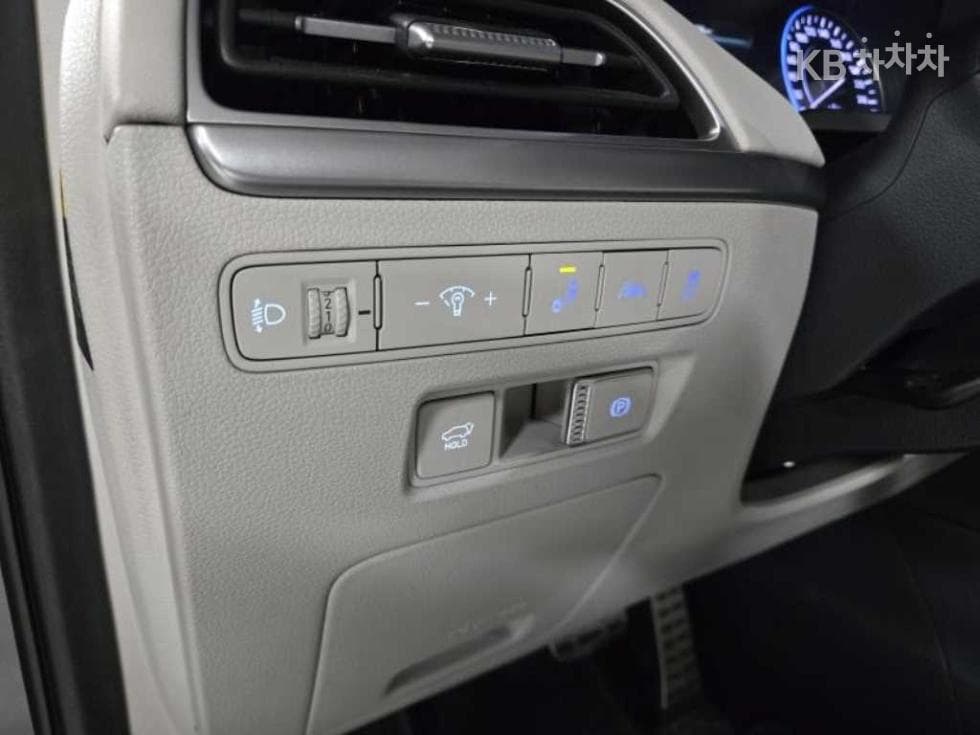 Hyundai Palisade3.8 Gasoline 7-seater (Limousine) AWD Prestige - 16