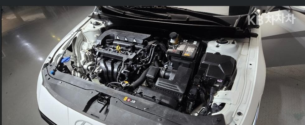 Hyundai The New (facelift) Avante (Elantra) (CN7)1.6 Gasoline Modern - 6