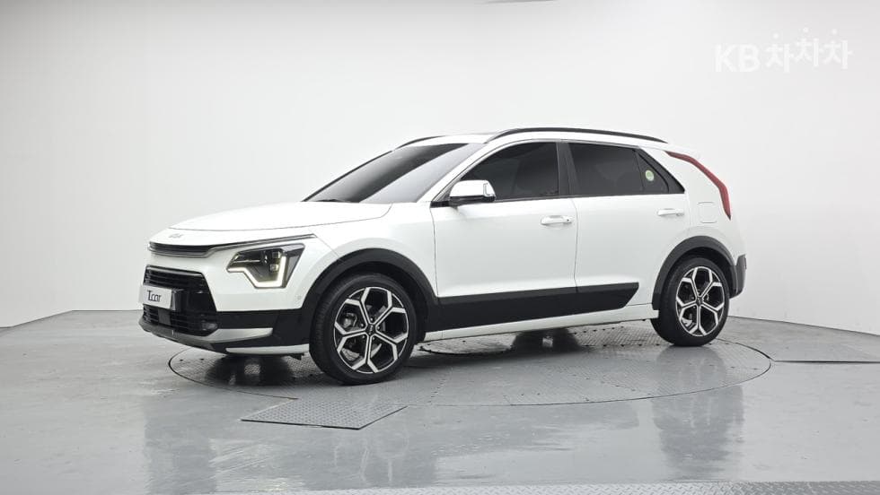 Киа Ди Всеново Ниро 1.6 HEV Престиж - Image 1