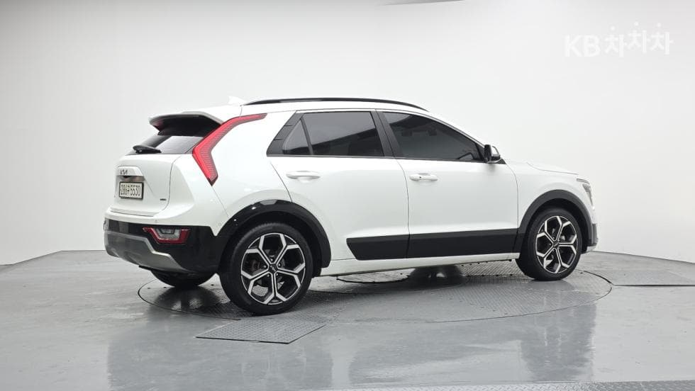 Киа Ди Всеново Ниро1.6 HEV Signature - 2