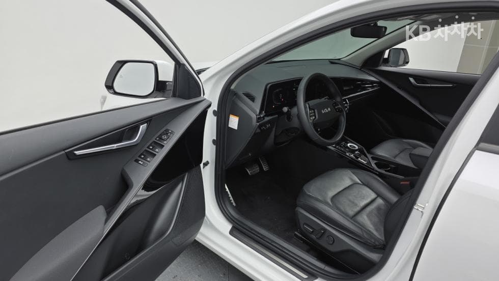 Киа Ди Всеново Ниро1.6 HEV Signature - 14