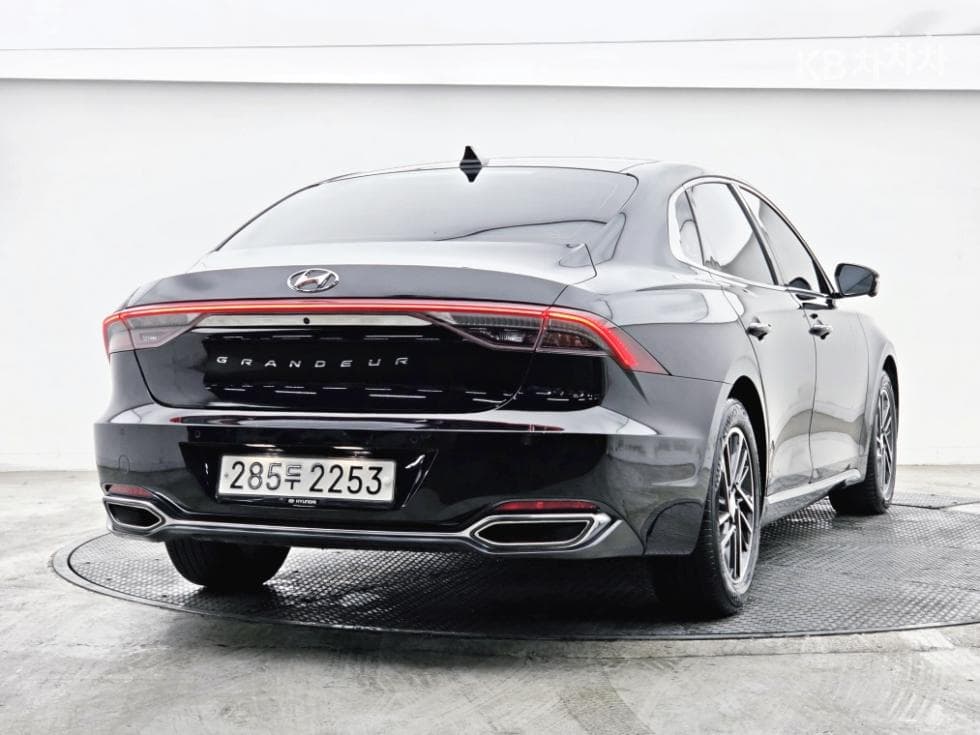 Хюндай The New (фейслифт) Grandeur (Azera)2.5 Premium 초이스 - 3