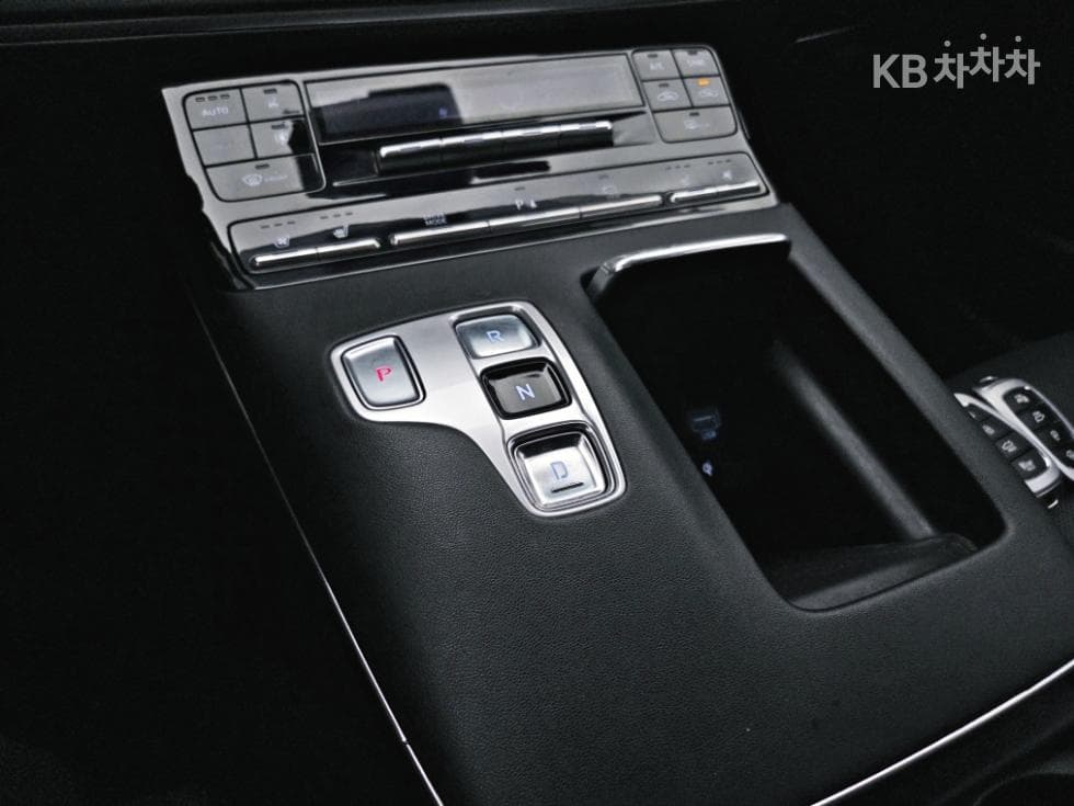 Хюндай The New (фейслифт) Grandeur (Azera)2.5 Premium 초이스 - 9