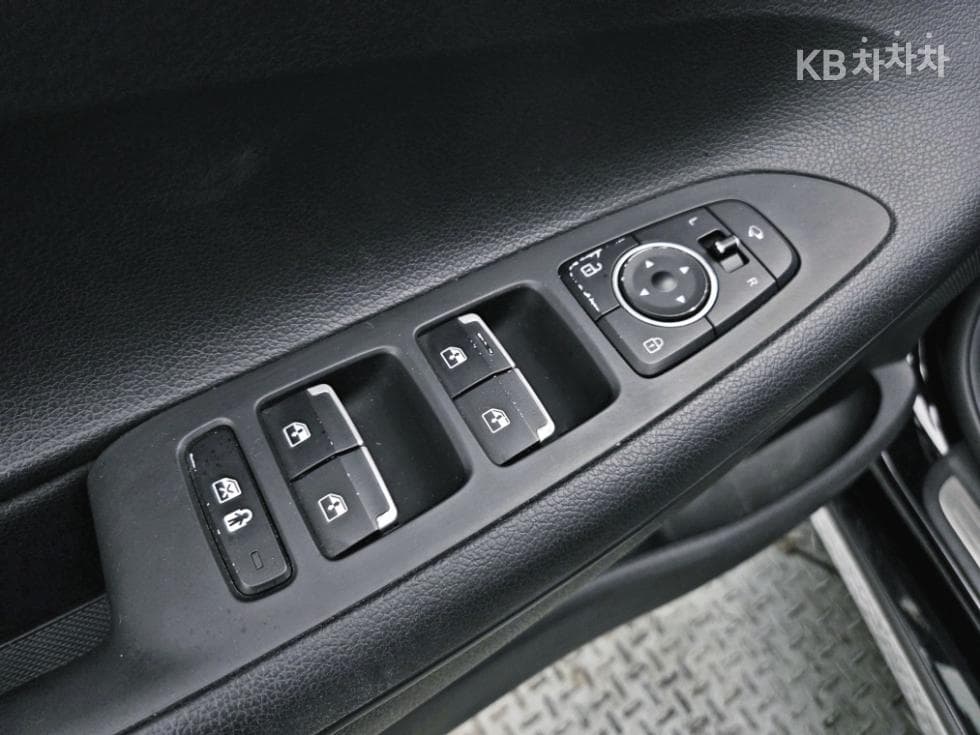 Хюндай The New (фейслифт) Grandeur (Azera)2.5 Premium 초이스 - 10