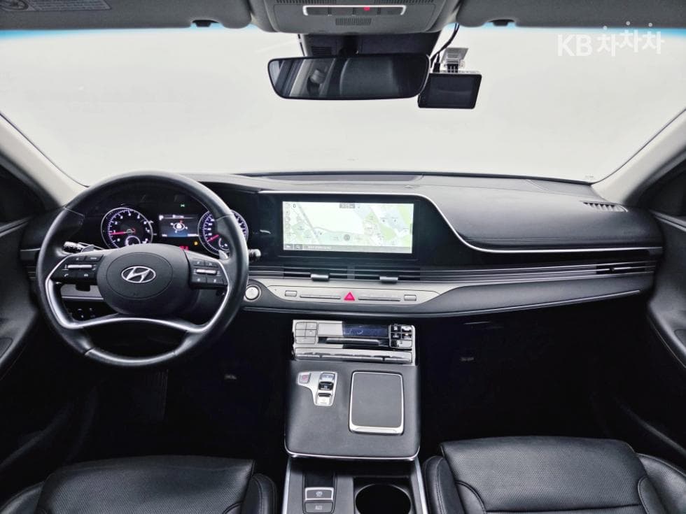 Хюндай The New (фейслифт) Grandeur (Azera)2.5 Premium 초이스 - 18