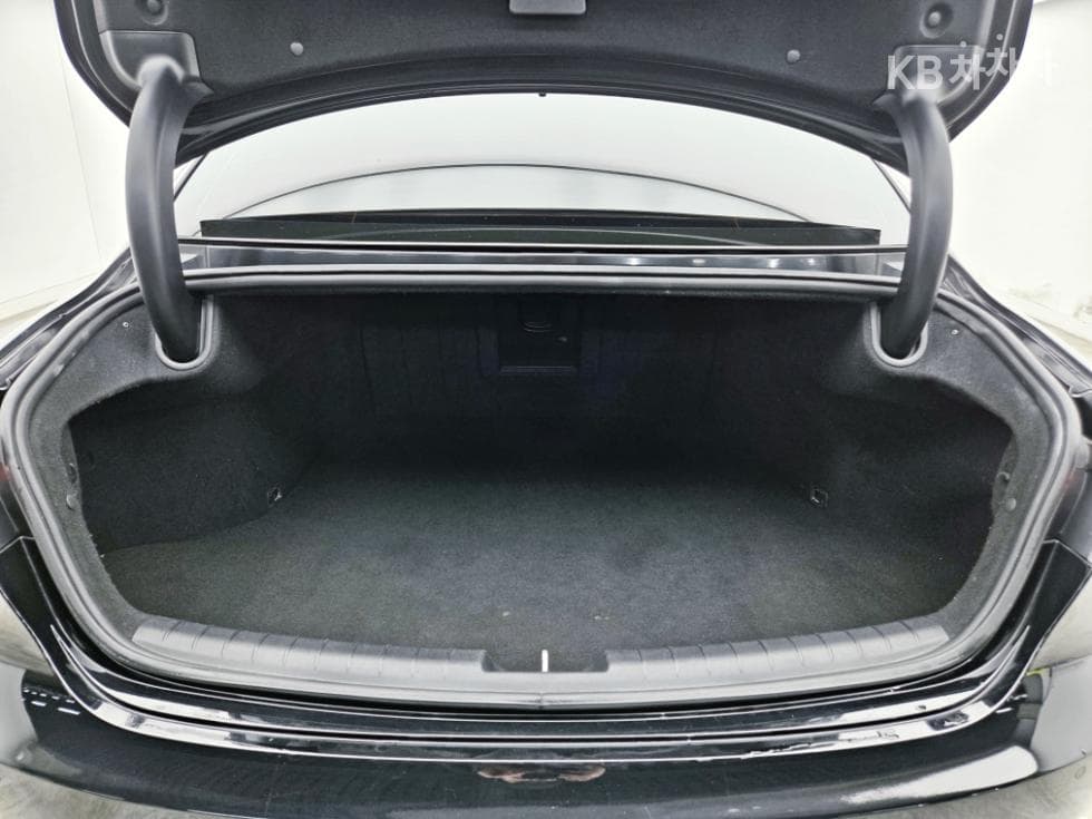 Хюндай The New (фейслифт) Grandeur (Azera)2.5 Premium 초이스 - 19