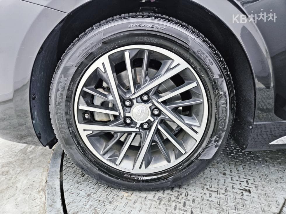 Хюндай The New (фейслифт) Grandeur (Azera)2.5 Premium 초이스 - 20