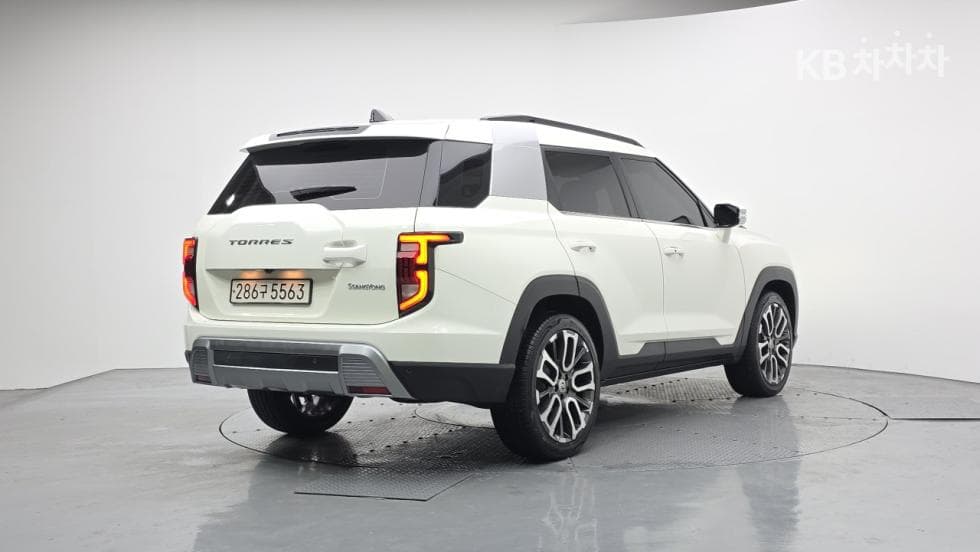 КейДжи Мобилити 토레스(J100)1.5 GDI Турбо AWD T7 - 6