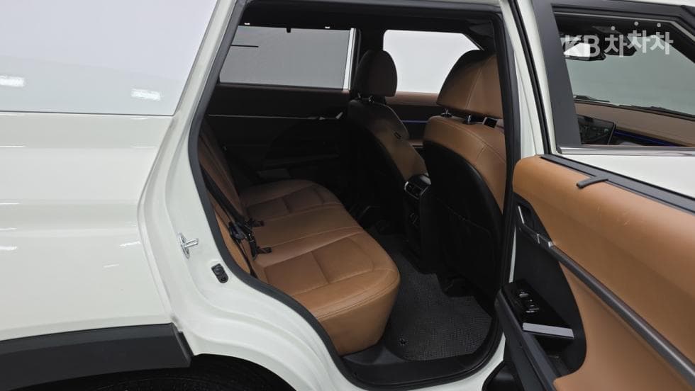 КейДжи Мобилити 토레스(J100)1.5 GDI Турбо AWD T7 - 14