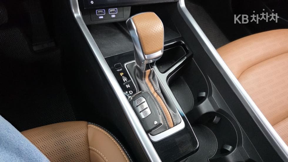 КейДжи Мобилити 토레스(J100)1.5 GDI Турбо AWD T7 - 21