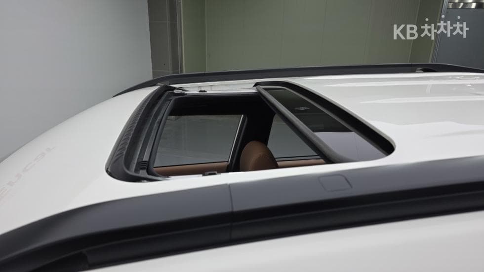 КейДжи Мобилити 토레스(J100)1.5 GDI Турбо AWD T7 - 23