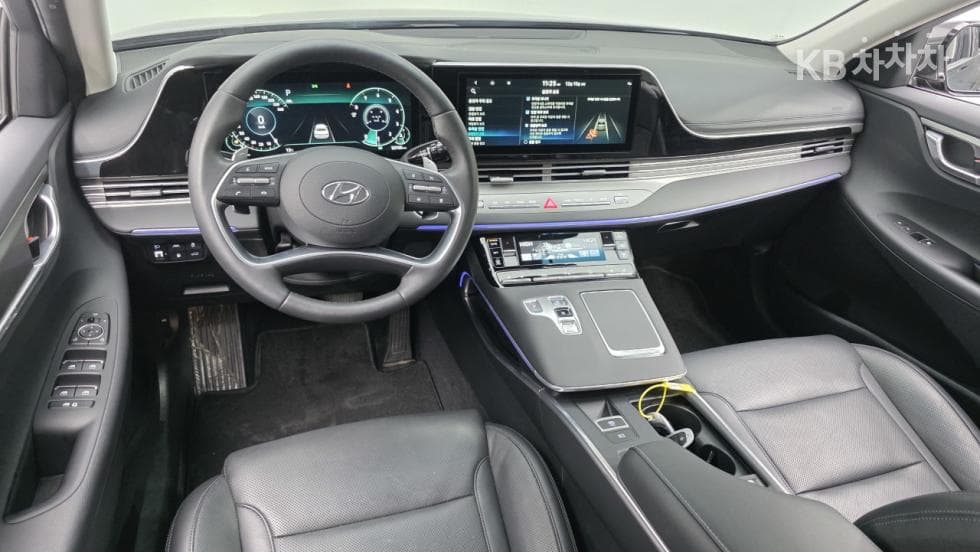 Хюндай The New (фейслифт) Grandeur (Azera)2.5 Le Blanc - 6