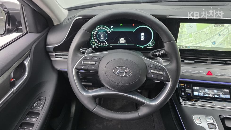 Хюндай The New (фейслифт) Grandeur (Azera)2.5 Le Blanc - 7