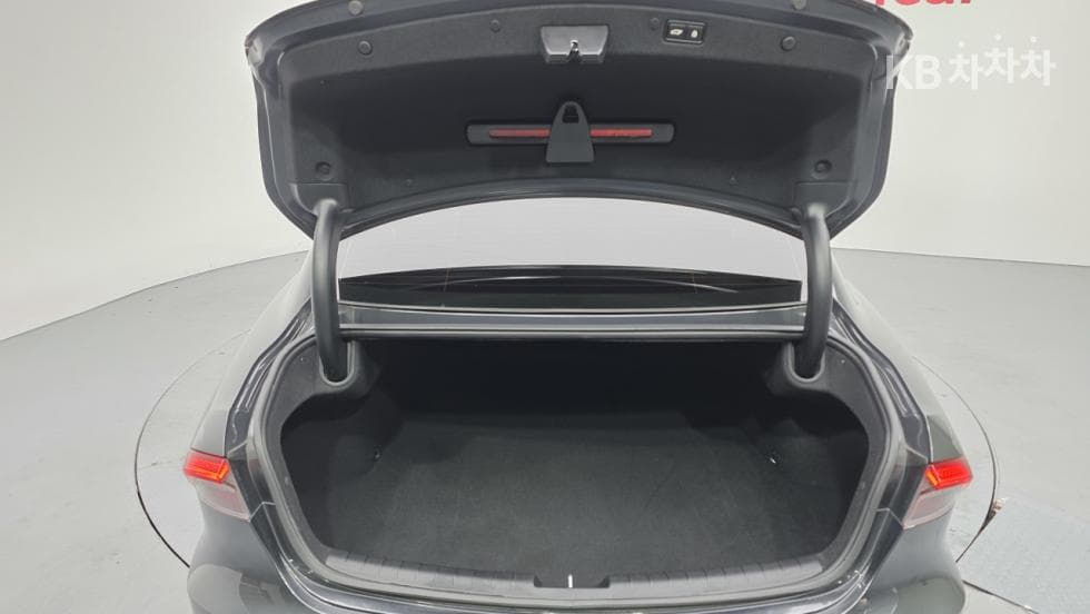 Хюндай The New (фейслифт) Grandeur (Azera)2.5 Le Blanc - 22