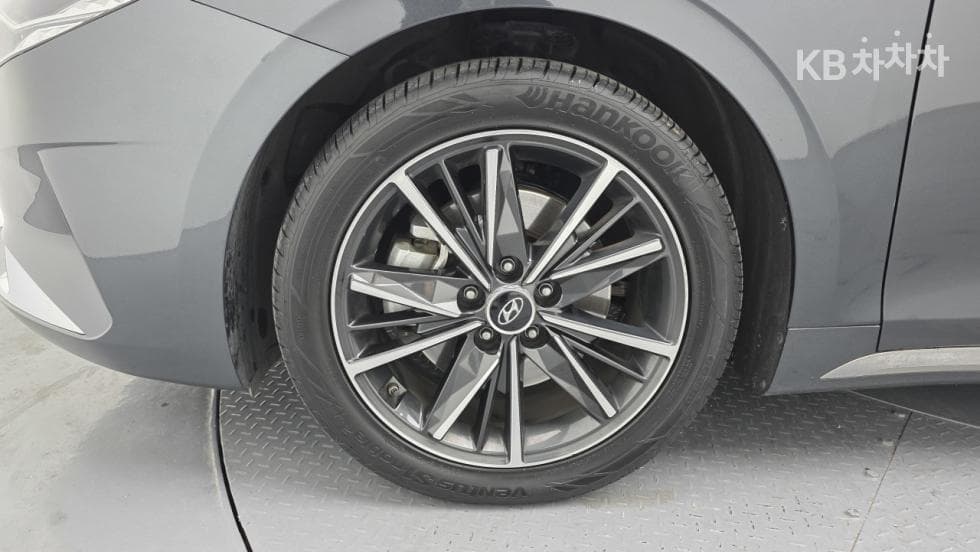 Хюндай The New (фейслифт) Grandeur (Azera)2.5 Le Blanc - 24