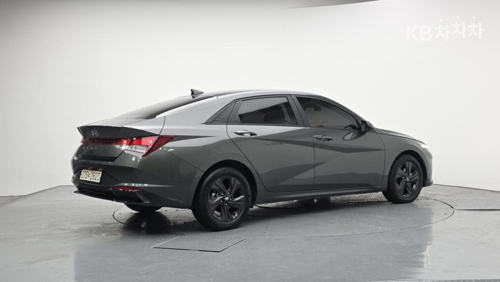 Хюндай The New (фейслифт) Avante (Elantra) Хибрид (CN7)1.6 HEV Modern - 2