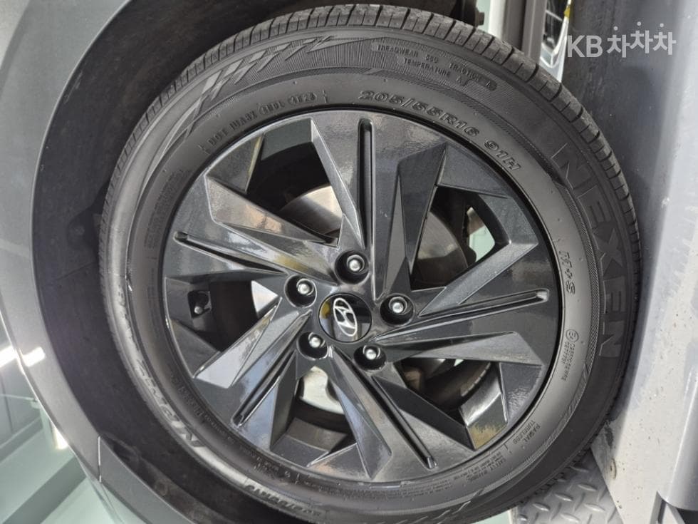 Хюндай The New (фейслифт) Avante (Elantra) Хибрид (CN7)1.6 HEV Modern - 21