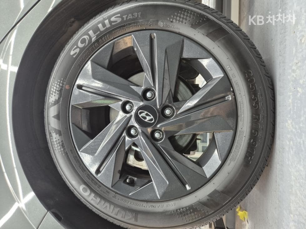 Хюндай The New (фейслифт) Avante (Elantra) Хибрид (CN7)1.6 HEV Modern - 24