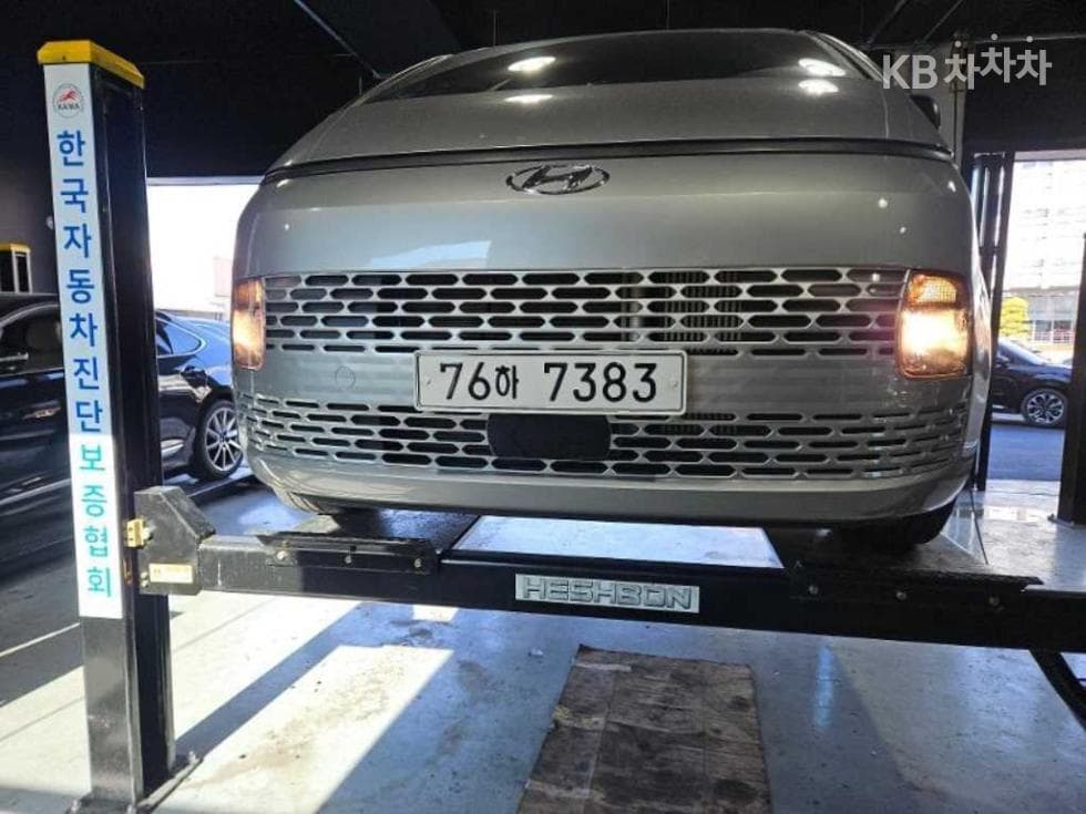 Хюндай Staria 2.2 Турер 11 места Smart (Staria) - Image 1