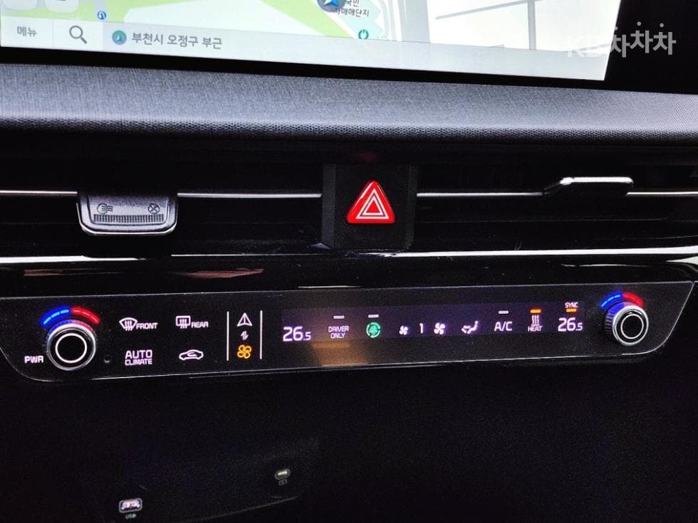 Киа EV6롱 레Местен지 2WD Air - 13