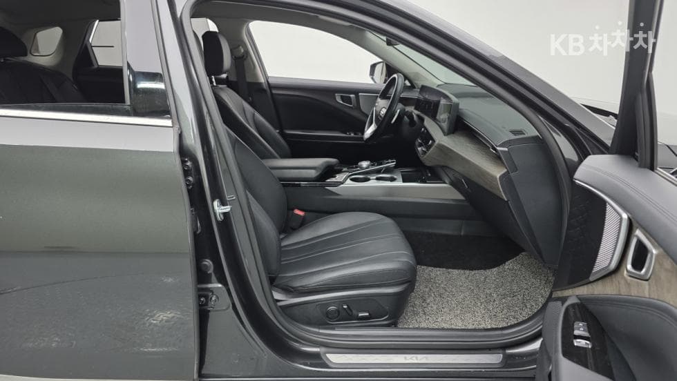 Kia K82.5L gasoline Noblesse - 13