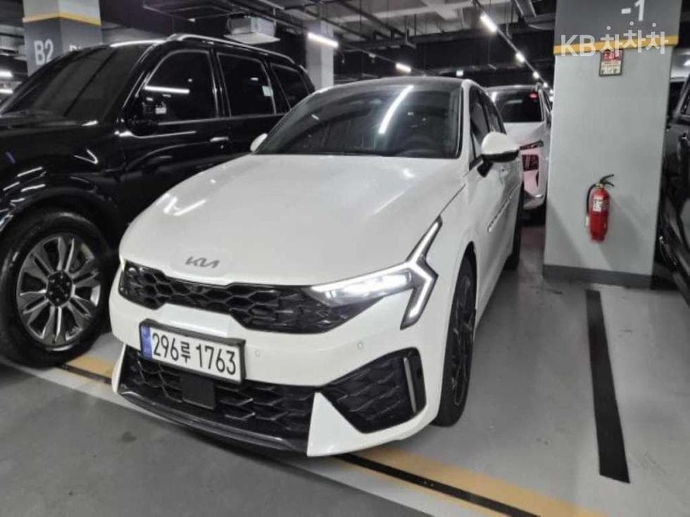 Киа The New (фейслифт) K5 Хибрид 3-토 поколение 2.0 HEV Signature - Image 1