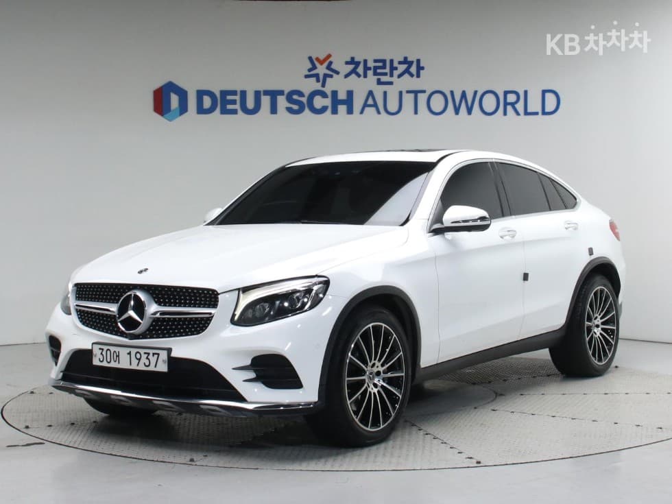 Mercedes-Benz GLC(X253) 300 4Matic Coupe Standard - Image 1