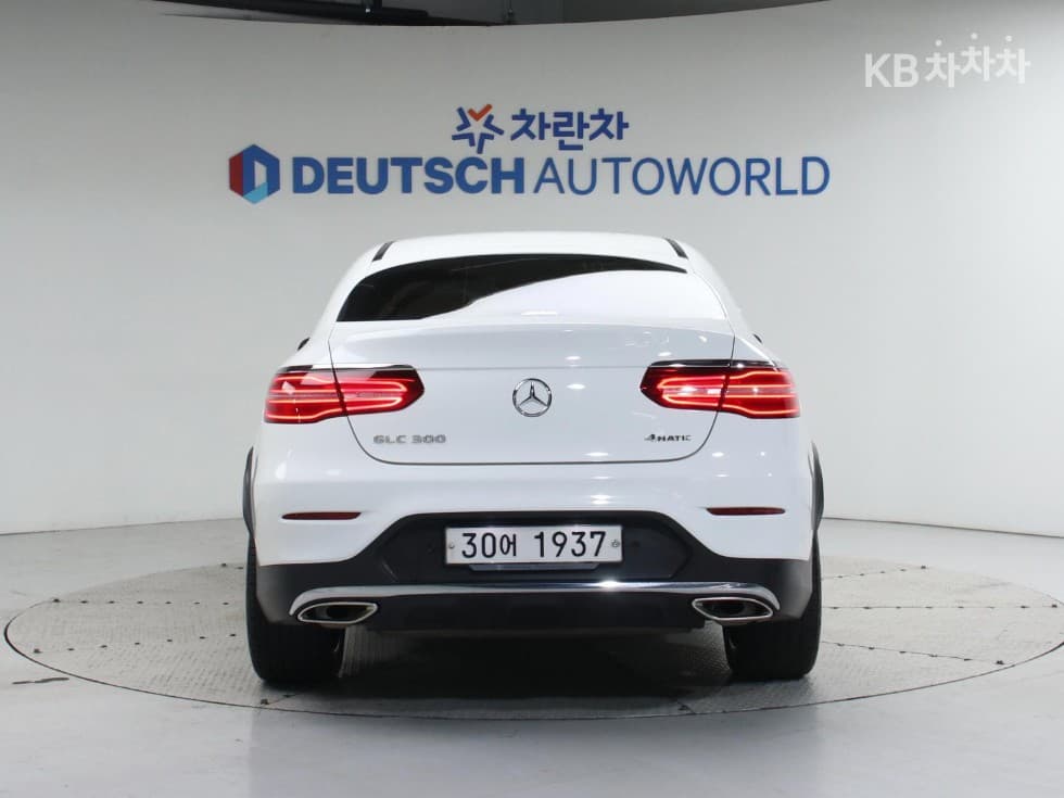Mercedes-Benz GLC(X253)300 4Matic Coupe Standard - 4