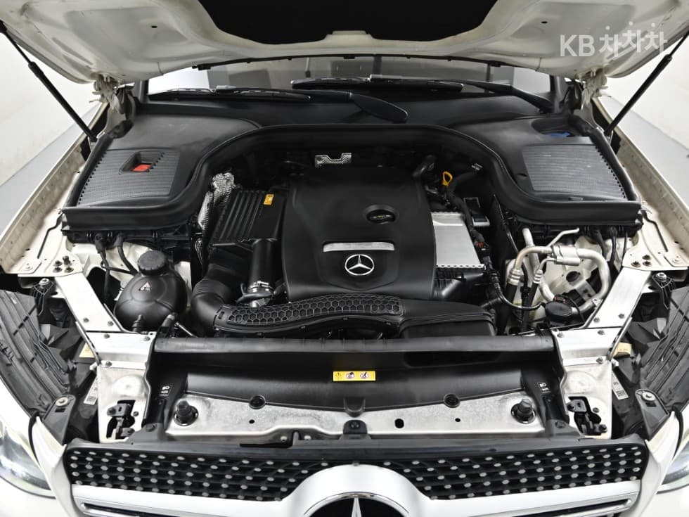 Mercedes-Benz GLC(X253)300 4Matic Coupe Standard - 6