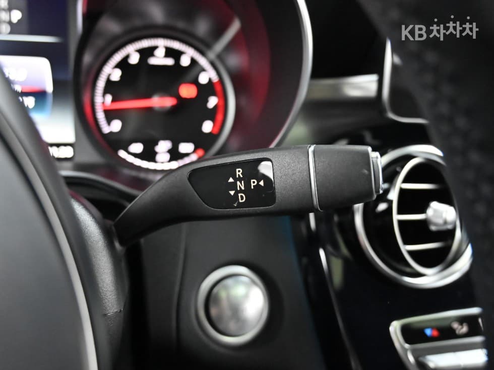 Mercedes-Benz GLC(X253)300 4Matic Coupe Standard - 9