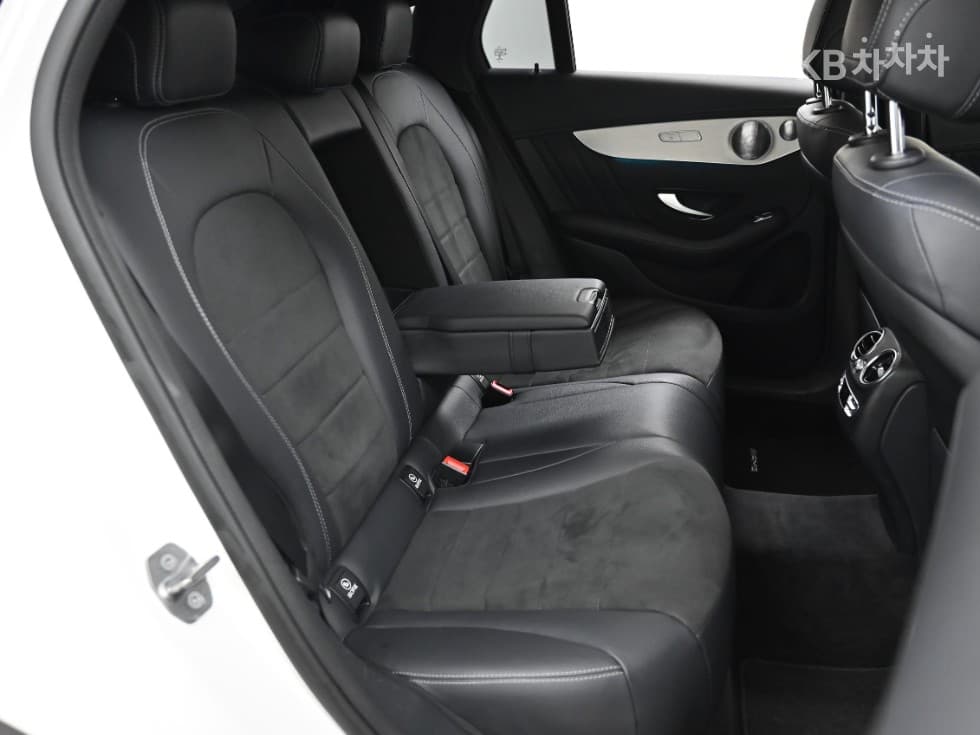 Mercedes-Benz GLC(X253)300 4Matic Coupe Standard - 12