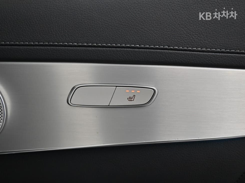 Mercedes-Benz GLC(X253)300 4Matic Coupe Standard - 16