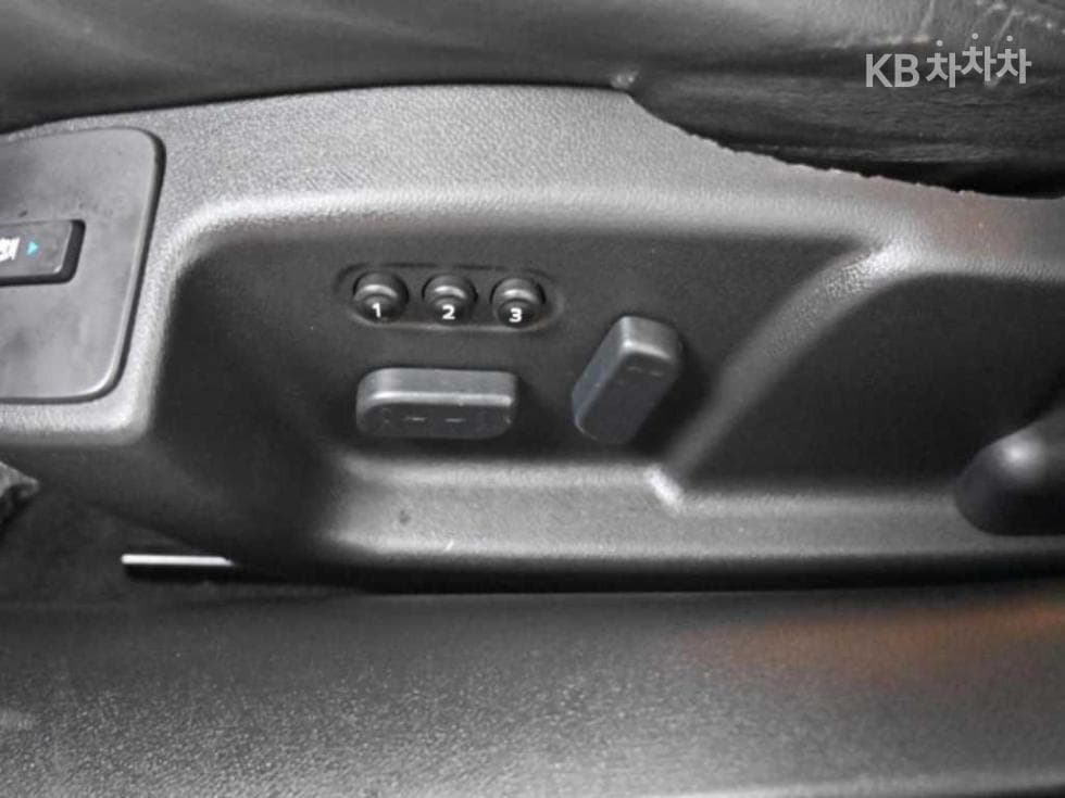 Renault Korea ALL New SM7 노바2.0 LPe Disabled-accessible - 17