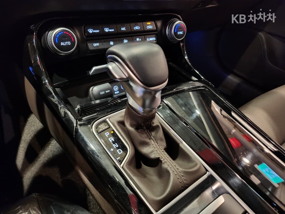 Kia Stinger2.0 Turbo 2WD 프라임 - 13