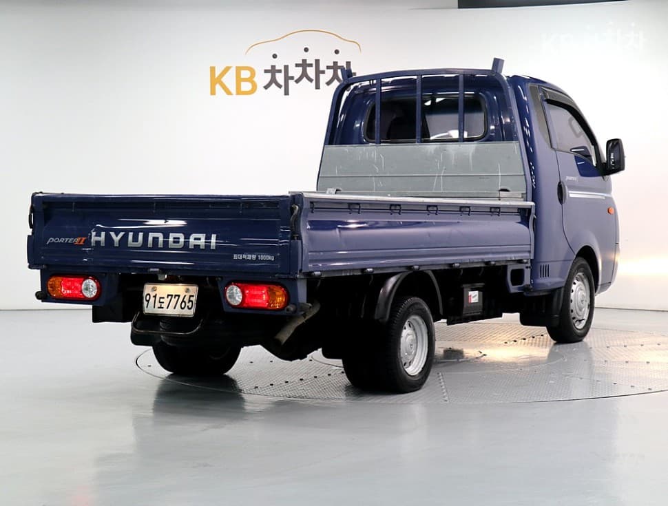 Hyundai Porter 2Extra Long Super Cab CRDi HI-SUP High-end Type - 3